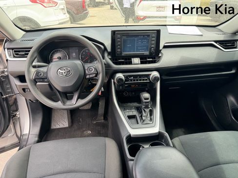 Used 2021 Toyota RAV4 LE FWD image 14