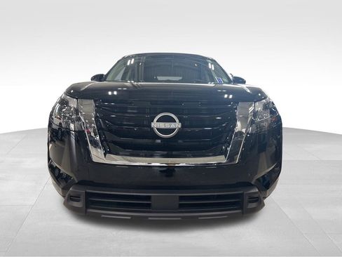 Used 2025 Nissan Pathfinder SV image 6