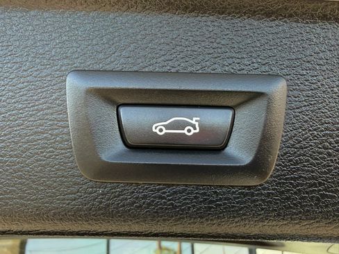 Used 2017 BMW X3 xDrive28i AWD/4WD image 32