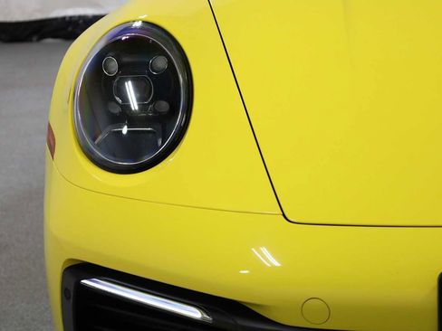 Certified 2022 Porsche 911 Carrera RWD image 15