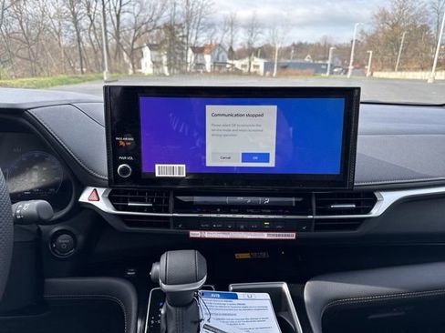 New 2026 Toyota Sienna XLE Woodland Edition image 23