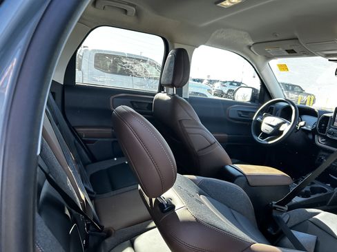 Used 2024 Ford Bronco Sport Outer Banks w/ Tech Package image 12