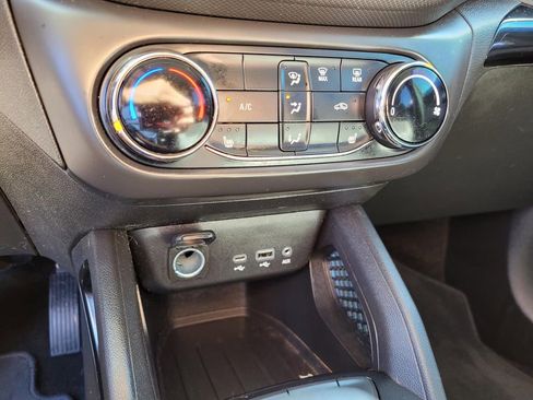 Used 2022 Chevrolet TrailBlazer LT w/ Driver Confidence Package FWD image 25