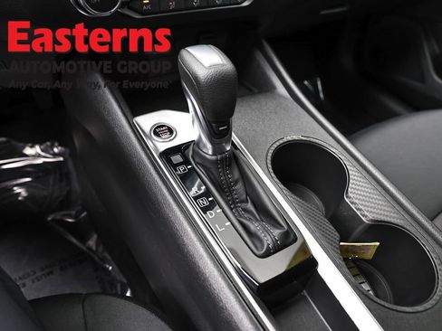 Used 2025 Nissan Altima 2.5 SV image 13