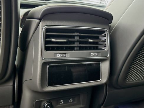 New 2025 Audi RS Q8 performance image 27