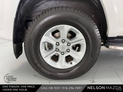 Used 2019 Toyota 4Runner SR5 Premium AWD/4WD image 13