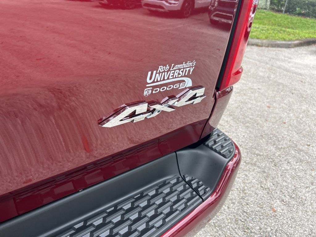 New 2025 RAM 1500 Limited w/ Body Color Bumper Group AWD/4WD image 25