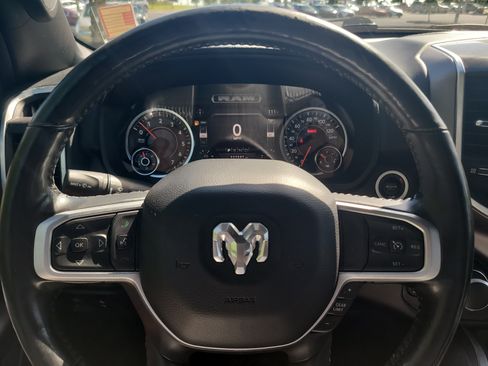 Used 2020 RAM 1500 Big Horn AWD/4WD image 30