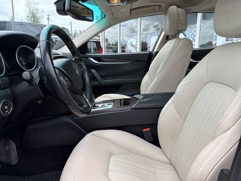 Used 2015 Maserati Ghibli S Q4 AWD/4WD image 24