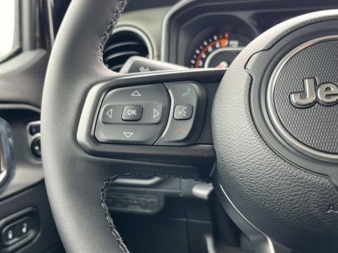 New 2026 Jeep Gladiator Mojave image 12