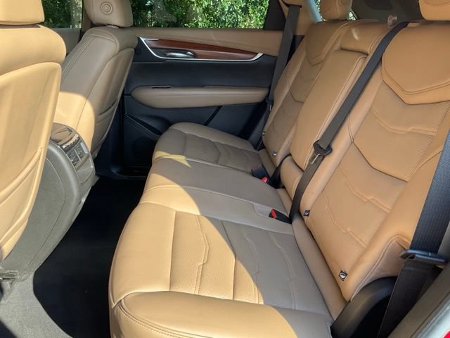 Used 2018 Cadillac XT5 Platinum AWD/4WD image 17