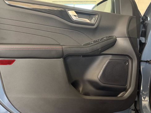 New 2026 Ford Escape ST-Line w/ Tech Pack #1 image 11