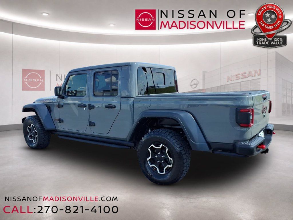 Used 2022 Jeep Gladiator Rubicon w/ Cold Weather Group AWD/4WD image 3