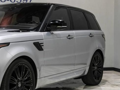 Used 2019 Land Rover Range Rover Sport HSE Dynamic AWD/4WD image 9