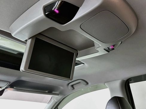 Used 2019 Honda Pilot Touring image 27