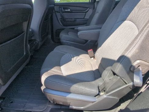 Used 2017 Chevrolet Traverse LT w/ Style and Technology Package FWD image 22