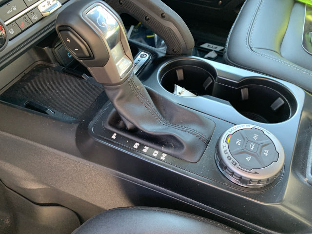 Used 2025 Ford Bronco Badlands AWD/4WD image 29