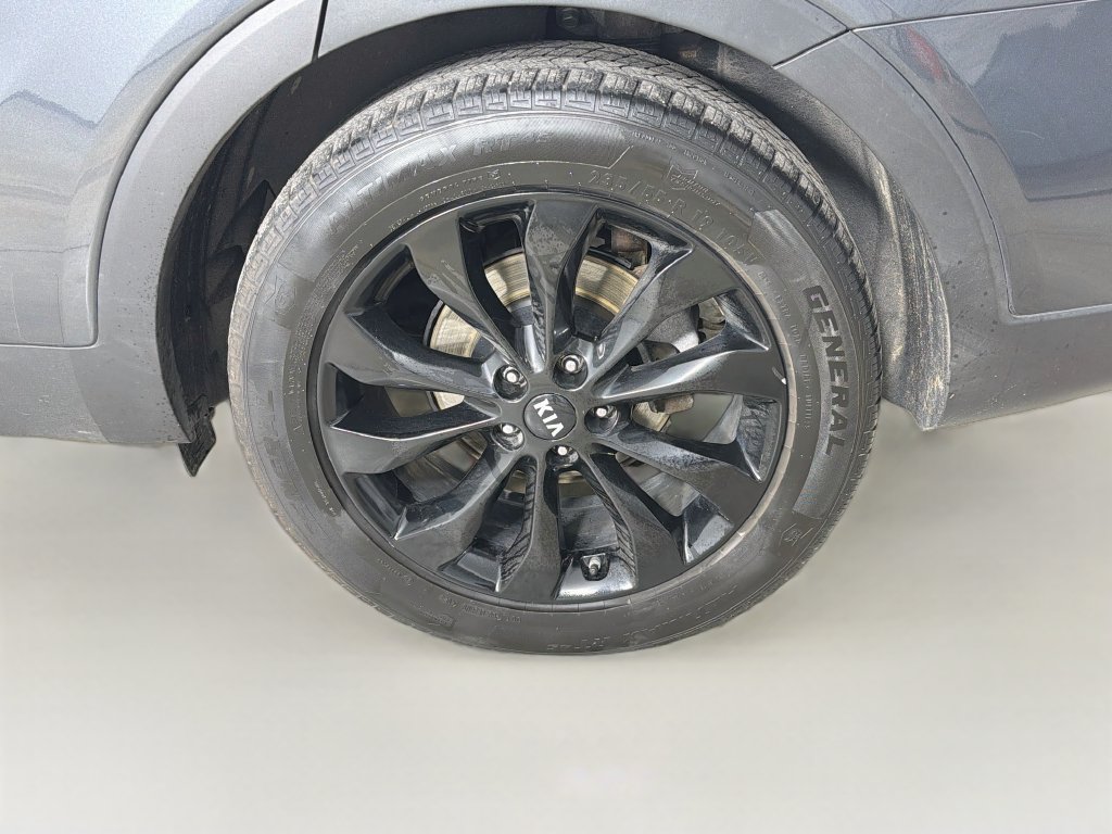 Used 2020 Kia Sorento EX AWD/4WD image 30