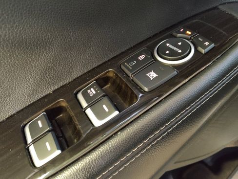 Used 2020 Kia Sorento L image 27