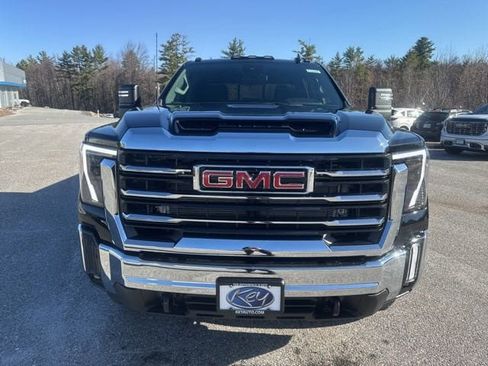 New 2026 GMC Sierra 2500 SLE w/ Preferred Package AWD/4WD image 2
