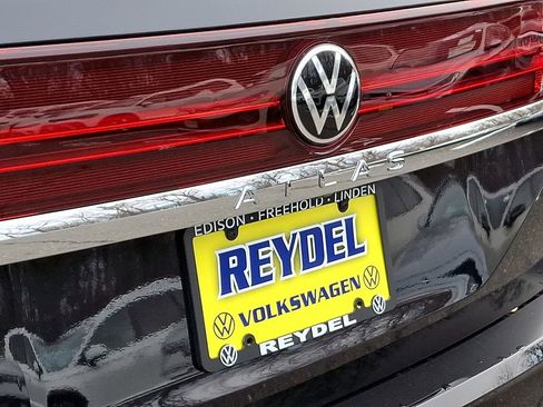 New 2026 Volkswagen Atlas SEL image 15