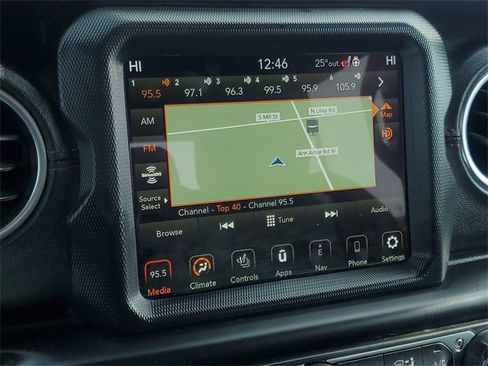 Used 2020 Jeep Gladiator Rubicon image 22