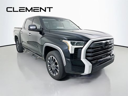 Used 2024 Toyota Tundra Limited w/ Power Package AWD/4WD image 5