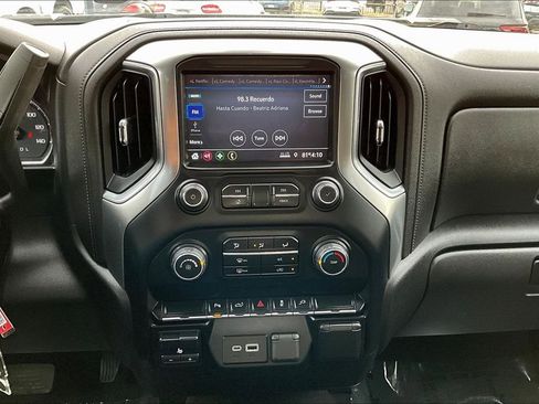 Used 2022 Chevrolet Silverado 2500 LT image 15