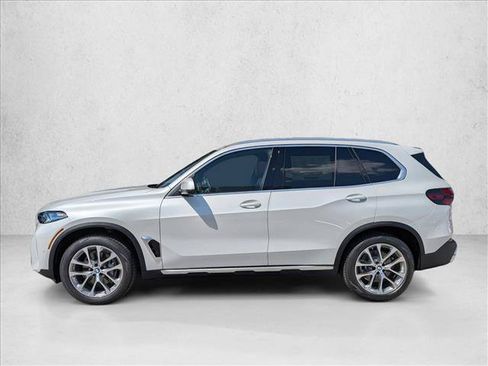 New 2026 BMW X5 xDrive40i AWD/4WD image 5