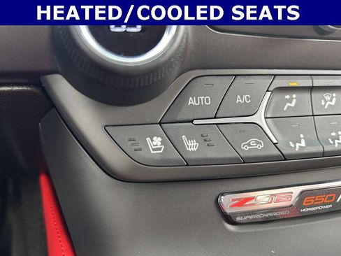 Used 2016 Chevrolet Corvette Z06 w/ 2LZ Preferred Equipment Group image 6