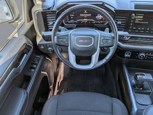 Used 2022 GMC Sierra 1500 Elevation w/ X31 Off-Road Package image 17