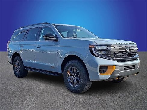 New 2026 Ford Expedition Tremor image 2