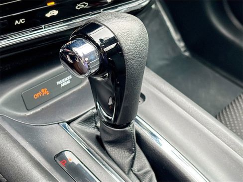 Used 2022 Honda HR-V EX image 16