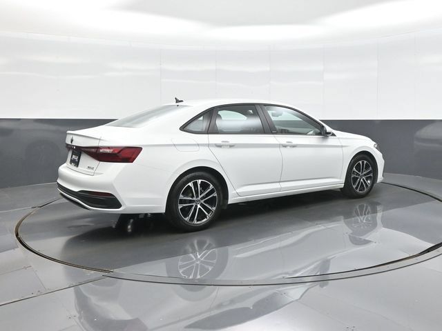 Certified 2026 Volkswagen Jetta Sport FWD image 7