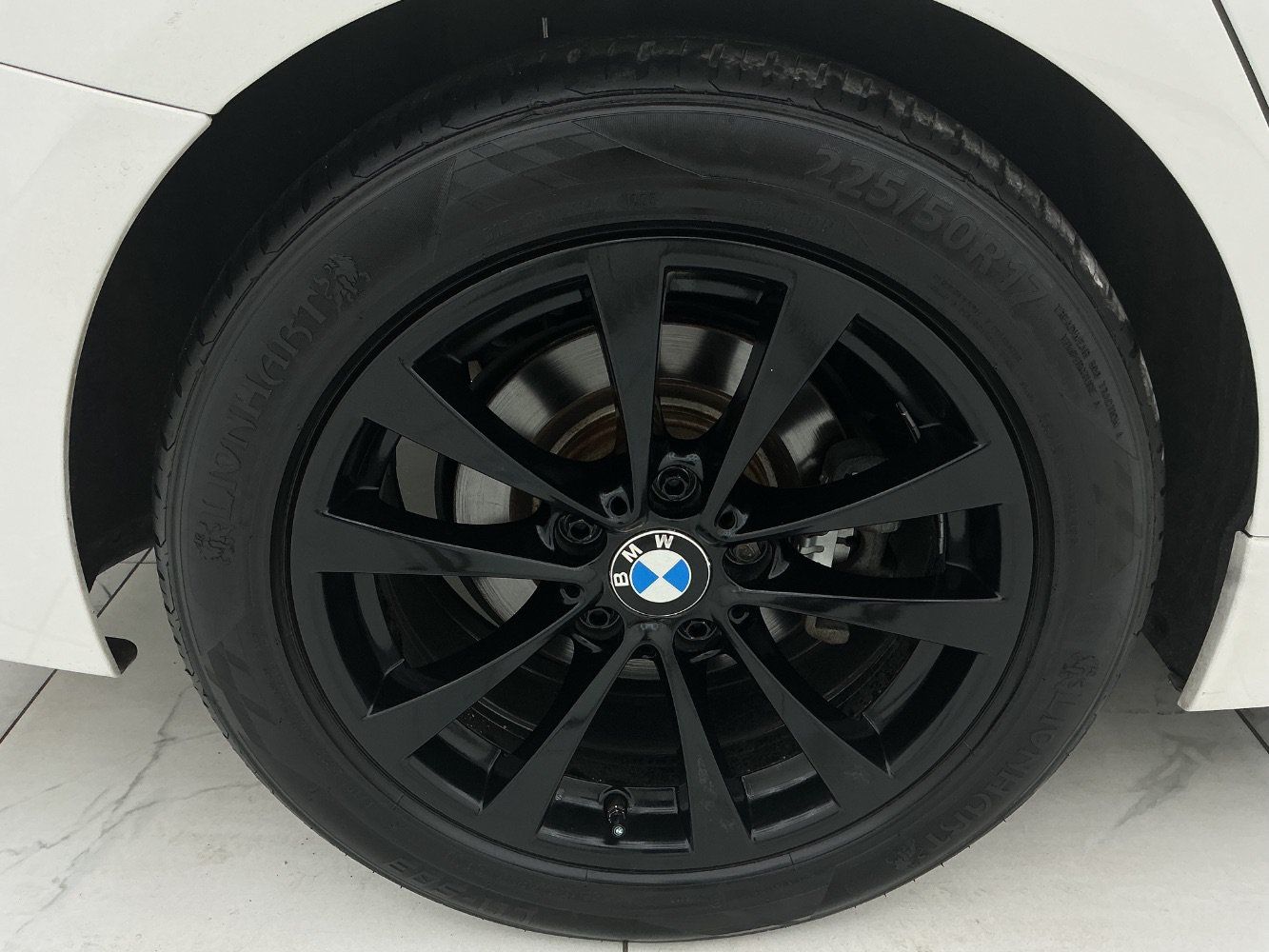 Used 2018 BMW 320i Sedan RWD image 44