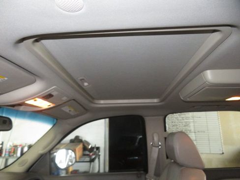 Used 2008 Chevrolet Avalanche LTZ w/ LTZ Preferred Equipment Group image 23