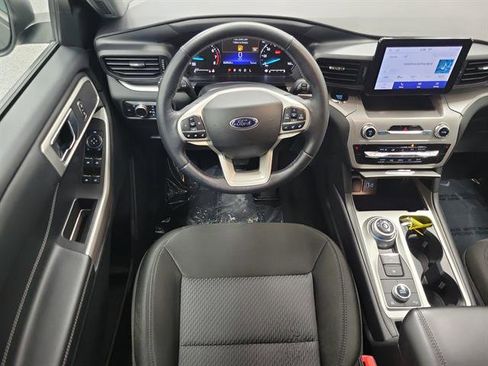 Certified 2023 Ford Explorer XLT AWD/4WD image 14