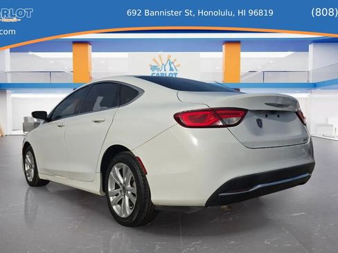 Used 2016 Chrysler 200 Limited image 7
