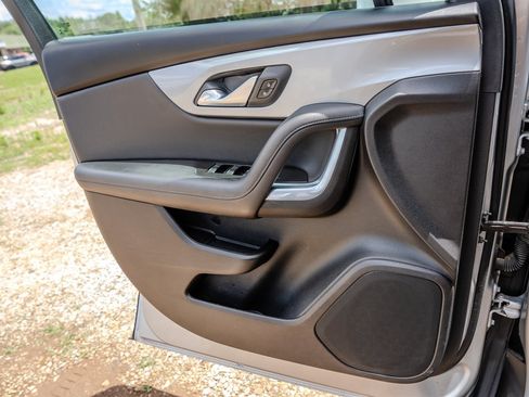 Used 2020 Chevrolet Blazer LT FWD image 25