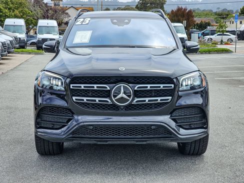 Used 2023 Mercedes-Benz GLS 580 4MATIC image 2
