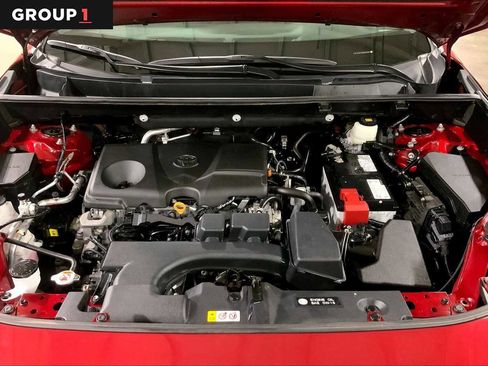 Used 2022 Toyota RAV4 XLE w/ Convenience Package image 32