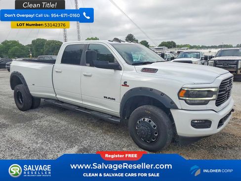 Used 2022 RAM 3500 Laramie w/ Night Edition AWD/4WD image 5