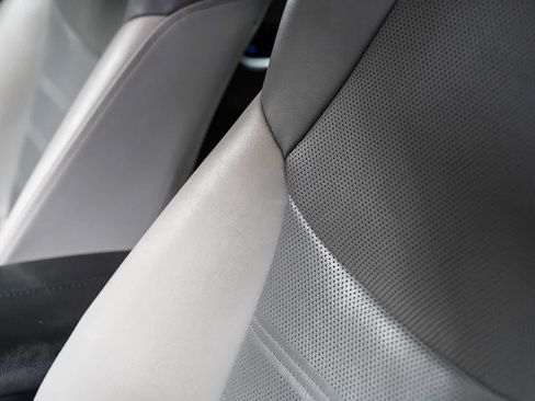 Certified 2021 Toyota RAV4 Limited FWD image 21