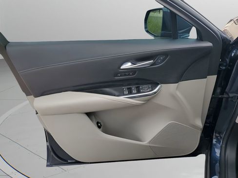 Used 2019 Cadillac XT4 Premium Luxury image 26