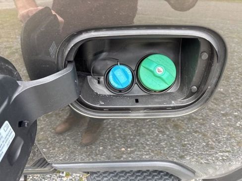 Used 2023 Chevrolet Silverado 2500 High Country w/ Z71 Off-Road Package image 28