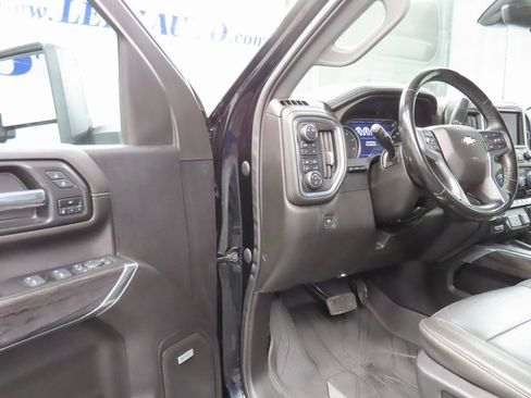Used 2023 Chevrolet Silverado 3500 LTZ w/ LTZ Convenience Package image 61