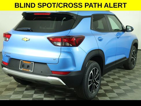 New 2026 Chevrolet TrailBlazer LT w/ Convenience Package AWD/4WD image 8
