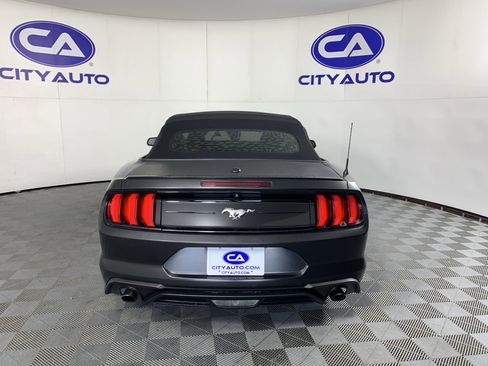 Used 2022 Ford Mustang Premium RWD image 5