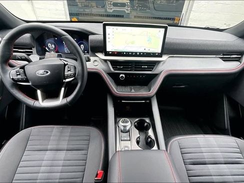Used 2025 Ford Explorer ST-Line image 15