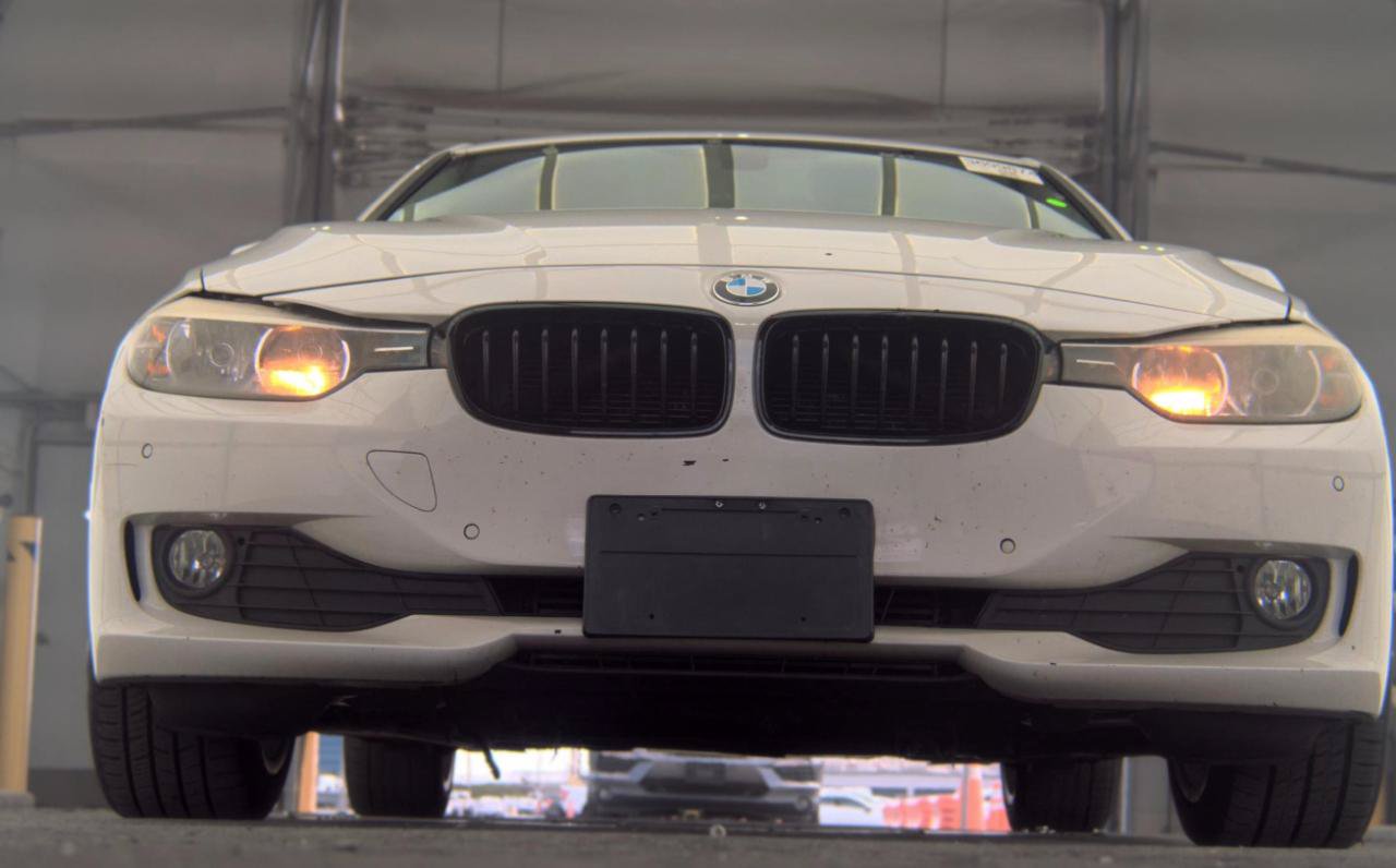Used 2015 BMW 320i Sedan RWD image 3